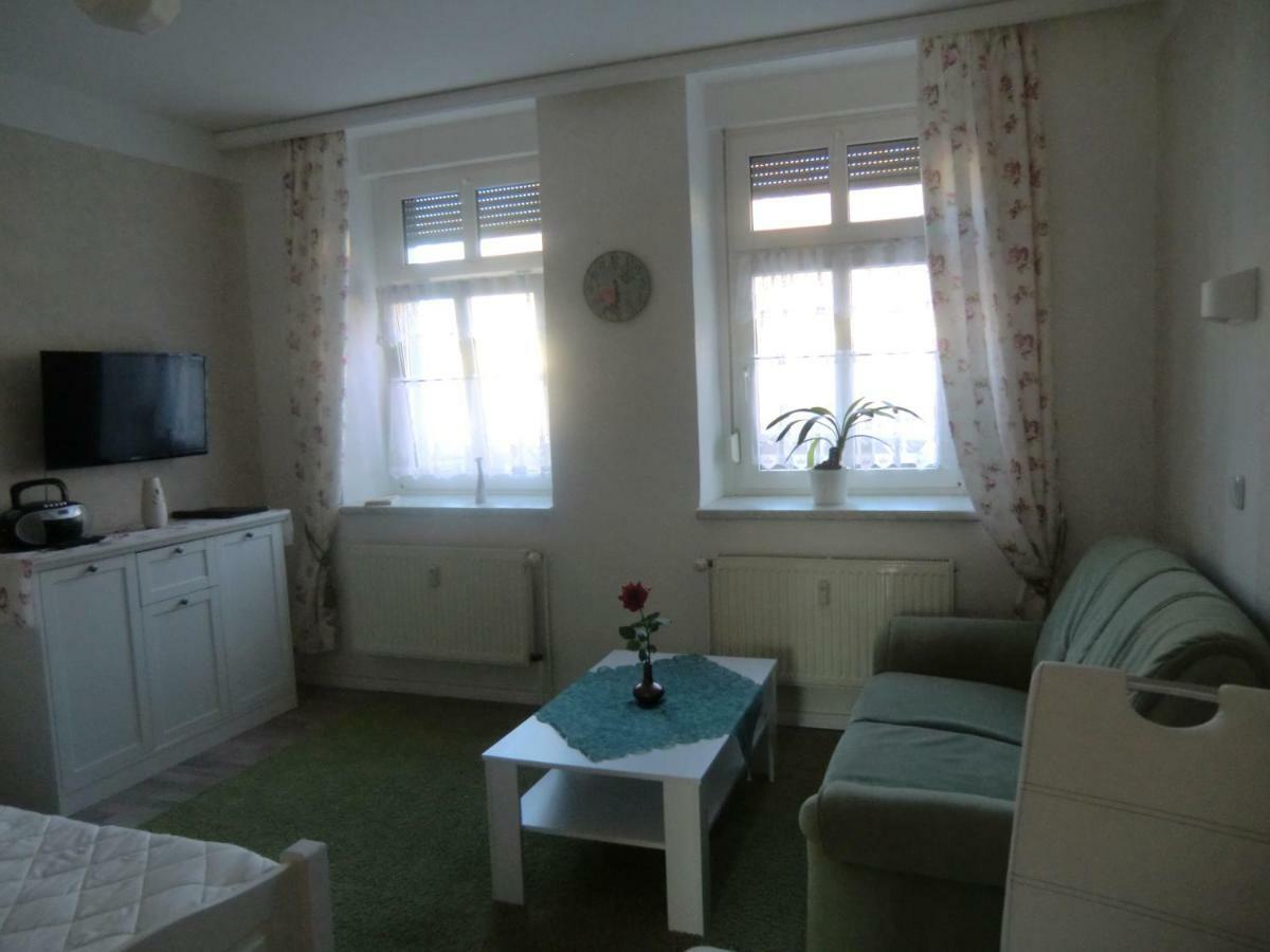 Ferienwohnung Rosenflair Шёнебек Экстерьер фото